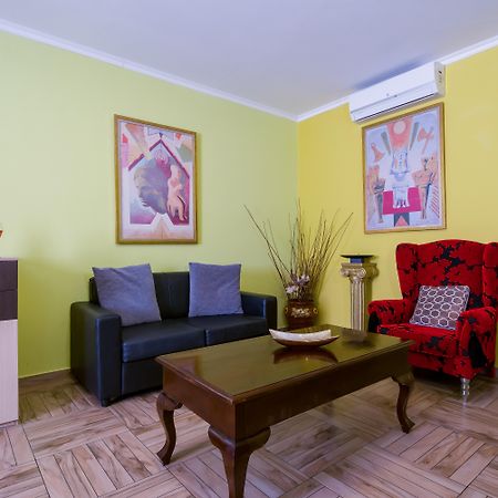 أجنحة فندق باراديس الفاخرة Stavrós المظهر الخارجي الصورة